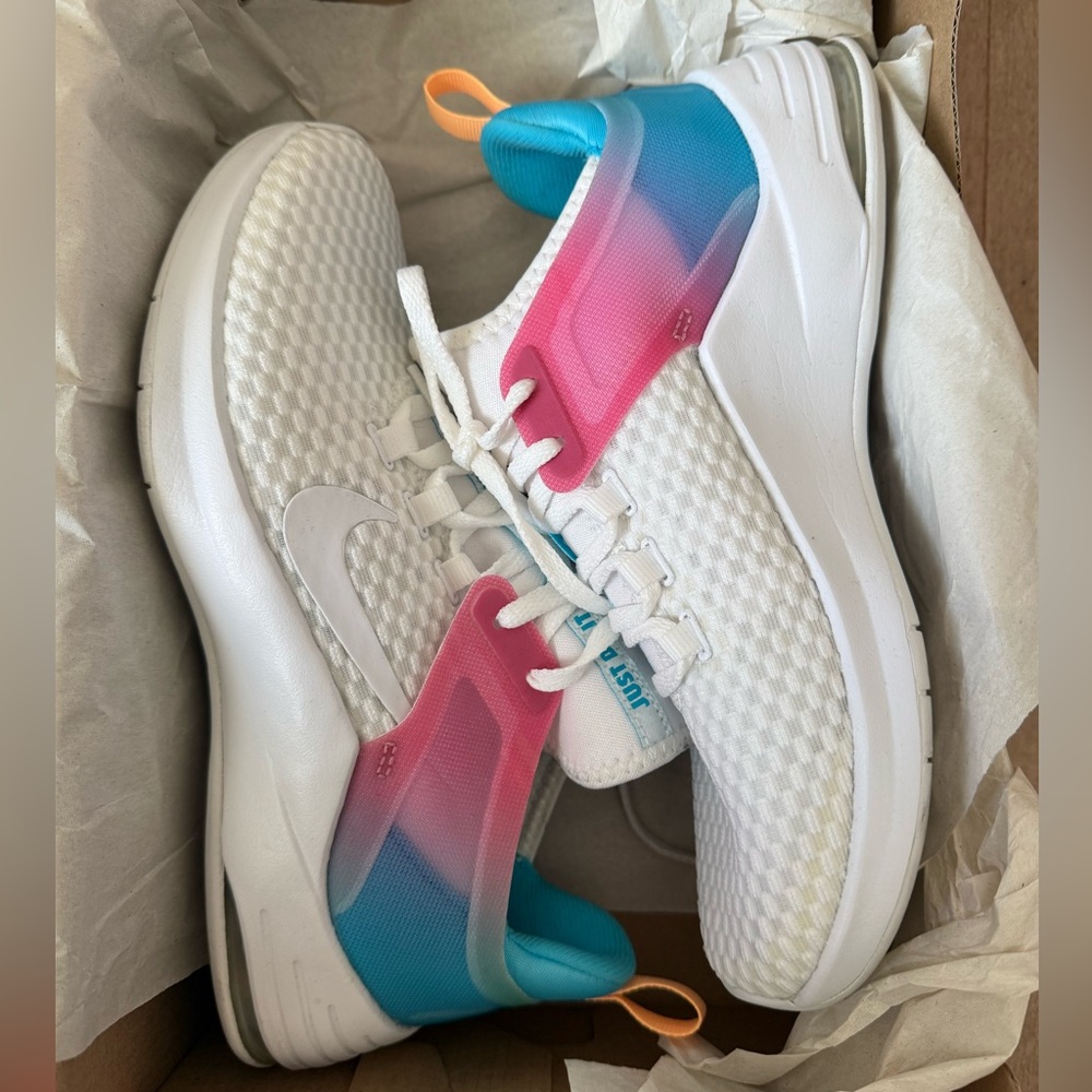 Nike Air Max Bella TR 2 - White / Blue Fury